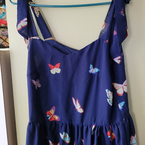 Butterfly Dress - Picture 3 of 5